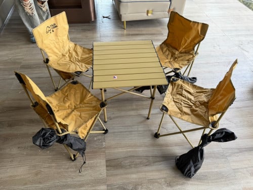 កៅអីពីចនីច