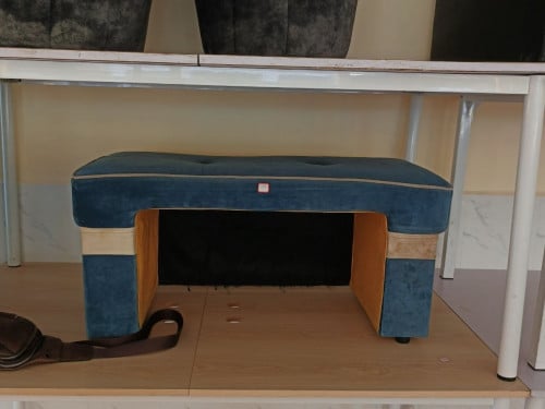 កៅអីពូកកាំម្ញី