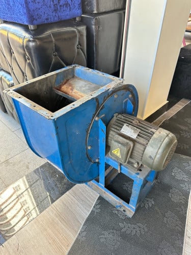 ម៉ាសុីនបឺតខ្យល់