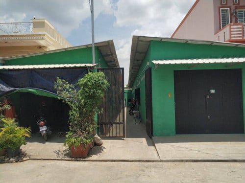 បន្ទប់ជួល លក់ឡៃឡុង