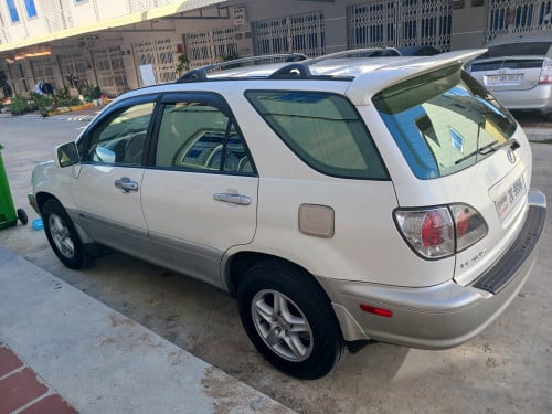 លក់ឆ្នាំ2003ប៉ុង2ម៉ាញែតMC