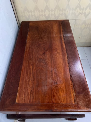 តុ ទឹកតែ ឈើធ្នង់ មុខ60x105 កម្រាស់1តឹក