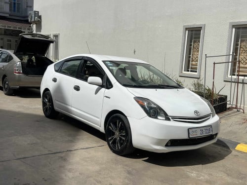 លក់បន្ទាន់Toyota 04 half ឡានថ្មីតមៃ្លល្អ