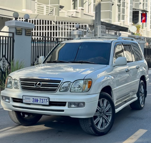🚗 Lexus LX470 ឆ្នាំ 2004 H-Full ពណ៌កាម៉ៃ 🚗