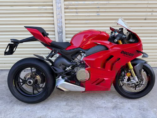 2023 DUCATI PANIGALE V4 S FOR SALE