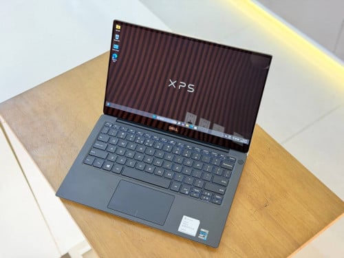 Dell XPS 13 9305 (Grade A)CPU Core i7-11th, RAM 16GB,SSD 512GB, Screen 13.3” Touch Screen