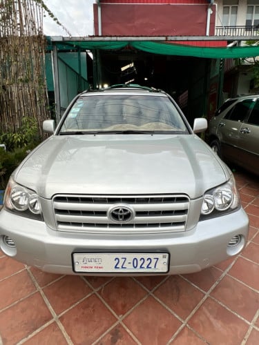 Highlander ឡានស្អាតឯកសារគ្រុប់