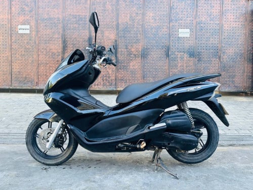 HONDA PCX 980$(125cc,year 2010,from Japan)have ID crad មានកាតគ្រី