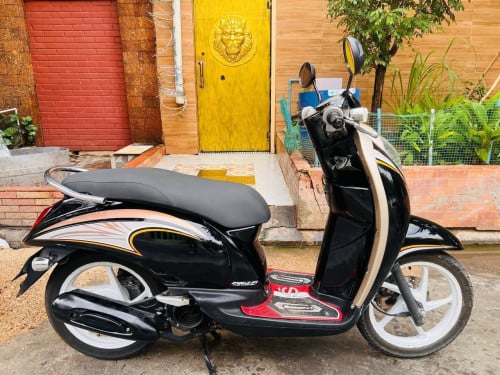 HONDA SCOOPY 660$(110cc, year 2012,from Japan)haveID crad