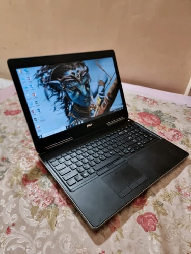 i7_6820HQ Ram12G DDR4 VGA2G