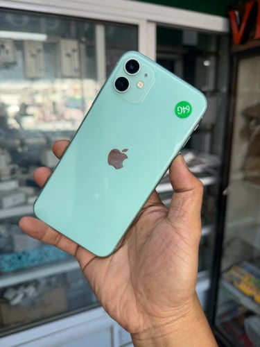 iPhone 11 ថ្ម 100% សុីន
