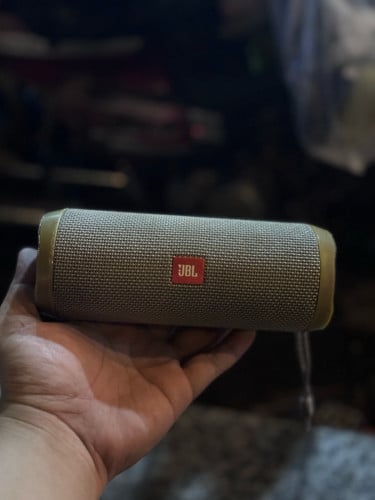 JBL Flip4 សានុំសុីនថ្មកាន់ខ្លាំង