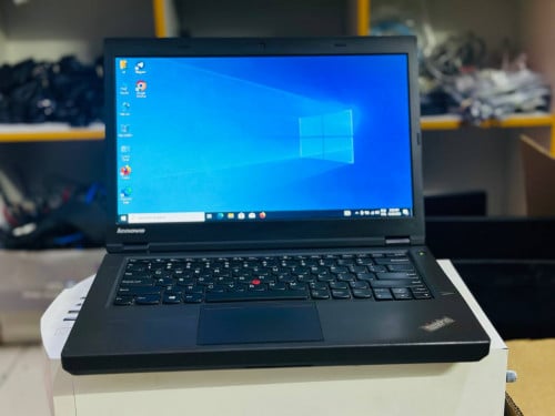 Lenovo Thinkpad T440P 14’ ( CPU I5-4300M / 8GB DDR3 / SSD 128GB ) 65$