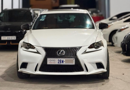 Lexus Is200t 2016 f-Sport មានលុយ10000$ ដកឡានបាន
