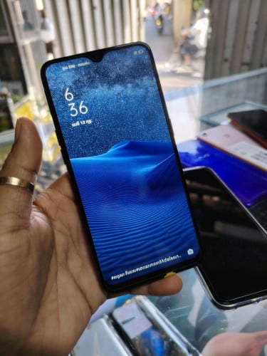 OppoF9pro Ram8g 256g 50$