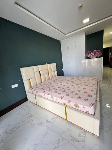 Orkide condo bug studio room for rent