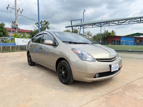 Prius 05 Full MC