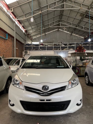 Toyota Vitz 2012 ស្មាតឃី