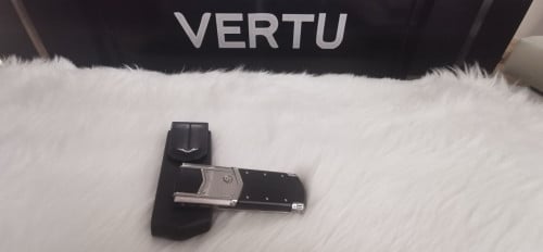 Vertu signature S