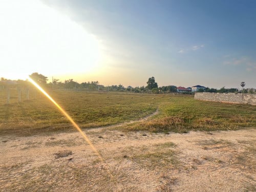 ដីលក់ ពន្សាំង