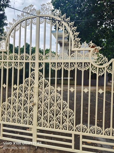ផ្ទះសំរាប់ជួល ធ្វេីការិយាល័យ ឃ្លាំងស្តុកទំនិញ រឺស្នាក់នៅ ចំងាយ2kg ពីវិមានឯករាជ្យ