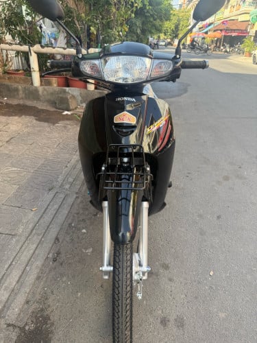 ថ្មីមិនដែលជួប