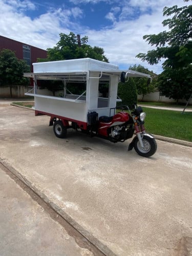 កងបីលក់