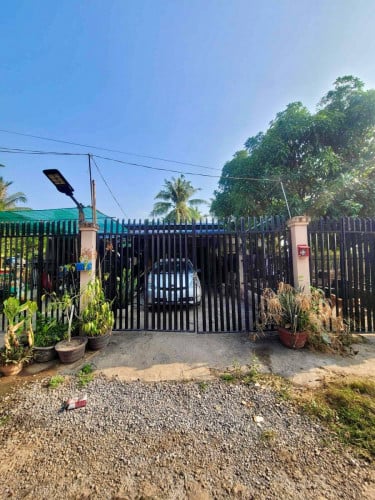 ផ្ទះនៅកំពត