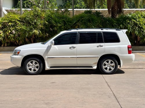 ឡានលក់05ម៉ាសុីន4កៅអី3ជួរស្លាកលេខ2AQ