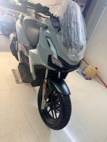 ម៉ូតូ​ថ្មី​កសេះ​2025 របស់​ជប៉ុន​ បង់​ពន្ធ​បាន​