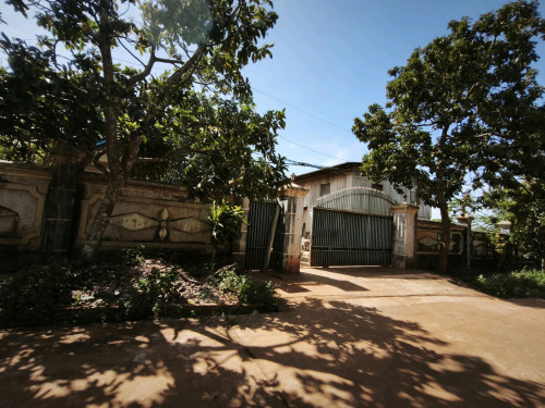 ប្លង់រឹងក្នុងក្រុងសែនមនោរម្យ 300ពីរវ្វង់មូលគោព្រៃ