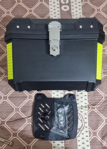 លក់ធុងជ័រ 45L 24$