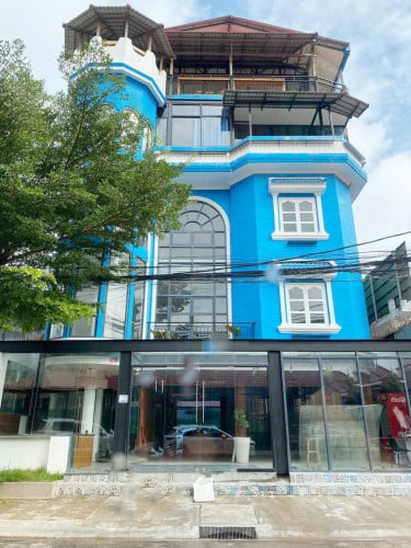 ផ្ទះអាជីវកម្មជួល នៅដូនពេញ | Business House For Rent in Daun Penh