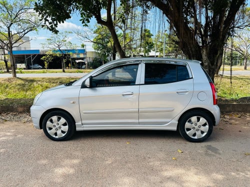 ឡានលក់ kia morning ឆ្នាំ2004slx ឡានស្អាត អត់បុកអត់ប៉ះ អត់ពុកច្រេះ