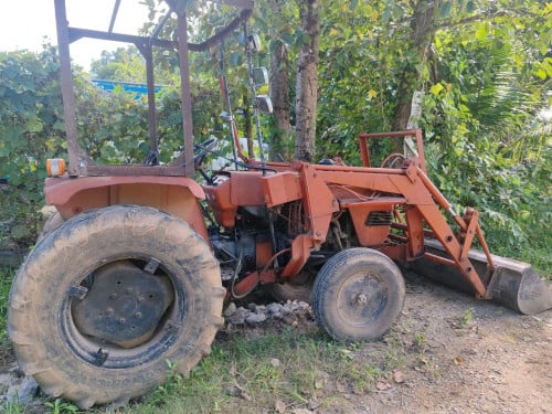 អាត្រាក់ចោកដី SUBURA តម្លៃ1500$