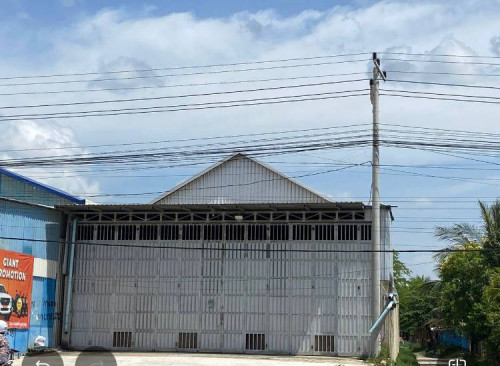 🔰ដី ឃ្លាំងអាជីវកម្មលក់នៅលើផ្លូវជាតិលេខ2 ជិតរង្វង់មូលគួរស្រូវ។