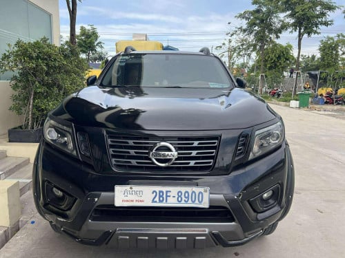 2019 Nissan NAVARA 4x4 កាប់ពីតាស 28000$