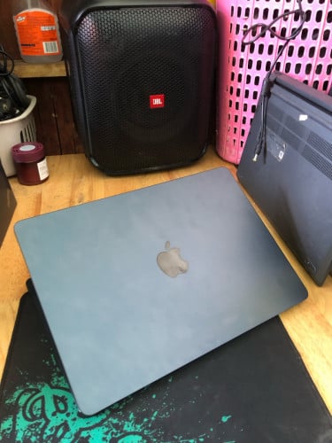 Air M3 2024 Ram 16/256GB 99%