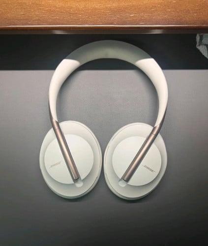 Bose 700