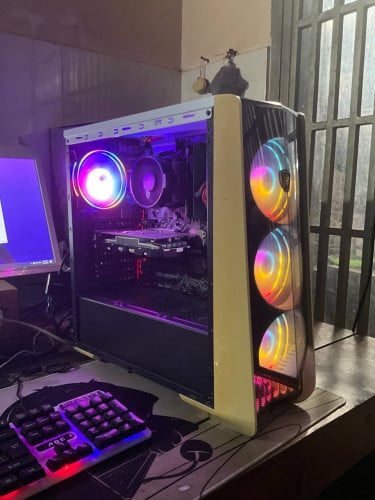 Desktop: R5 1500x, ddr4 16gb, 1050ti, m2 256+hdd 1tb