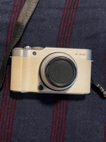 Fuji Film X-A10