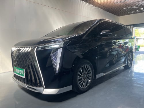 GAC GN8(ឡានមួយទឹកឡាននៅថ្មី98%)