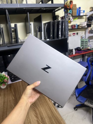 HP Zbook firefly G7 i9 VGA Quadro 4G