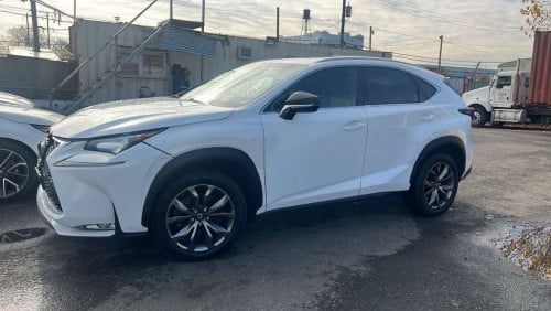 Lexus NX 200T ឆ្នាំ​ 2016