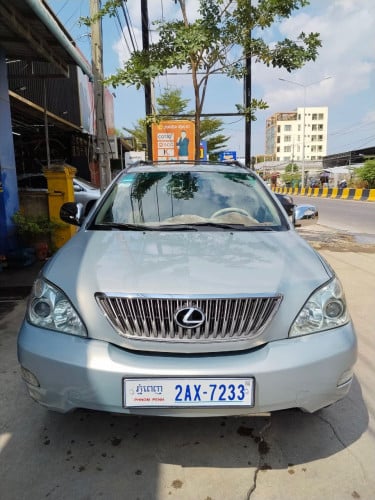 Lexus Rx330 pong 1 2004 half full