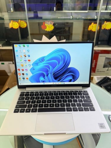 Model: RedmiBook 13 (មួយទឹក-97%)តំលៃប្រមូលសិន : 255$