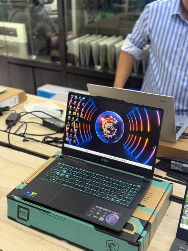 MSI Cyborg15 A13U i5 649$ , i7 749$ ថ្មី
