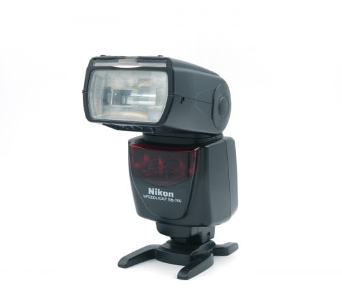 NIKON SPEEDLIGHT SB-700