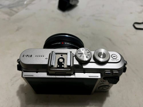 Olympus PEN E-PL8 99%