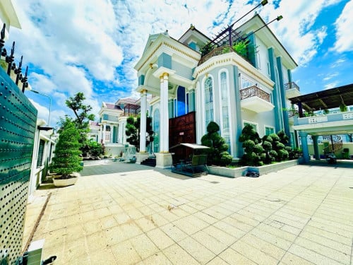 Single Villa for rent at Street 598